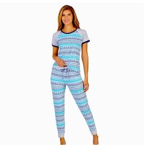 NWT Cuddl Duds 3 piece pajama set - Sleep Tee & Jogger pant w/ no show socks